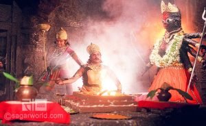 All vanars disturbing the Indrajit while he is worshipping his Ishtdevi 