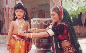 Yashoda-ties-krishna